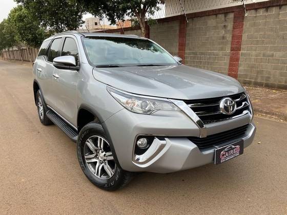 TOYOTA HILUX SW4 2.7 SR 4X2 16V FLEX 4P AUTOMÁTICO